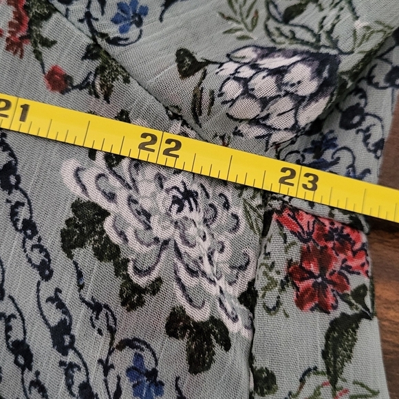 Mason & Belle Laria Crochet Trim Open Front Duster Top - Picture 10 of 11